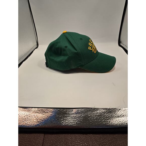 Green Bay Packers Football Strap Back Hat EUC - Picture 4 of 8